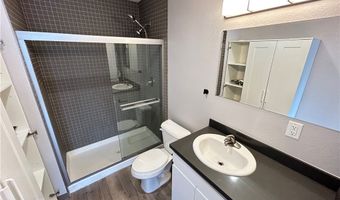 218 S 11th St 7, Las Vegas, NV 89101