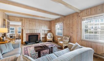 30 N PENNSYLVANIA Ave, Bethany Beach, DE 19930