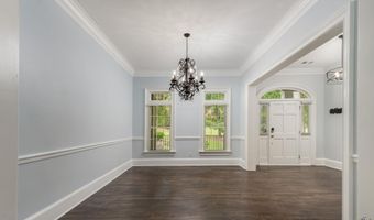 124 Westchester Dr, Macon, GA 31210