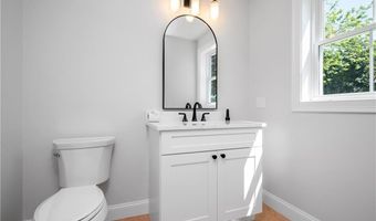52 Governor St, Cumberland, RI 02864