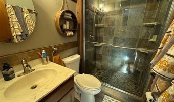 3412 COLONIAL Ct, Allentown, PA 18104