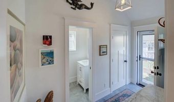 23 Chachapacassett Rd, Barrington, RI 02806