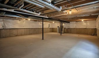27633 Maryjane Ln E, Chesterfield, MI 48047