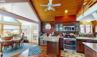 19921 WHALESHEAD Rd U6, Brookings, OR 97415