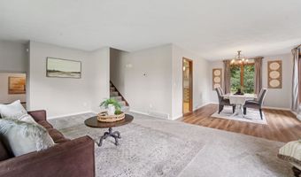 27 CARIBOU Ct, Appleton, WI 54911
