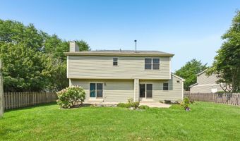 761 Mayfair Ln, Algonquin, IL 60102