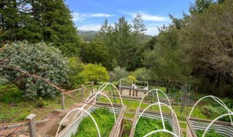 645 Skyward Dr, Aptos, CA 95003