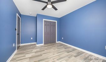 611 Fernwood Dr, Albemarle, NC 28001