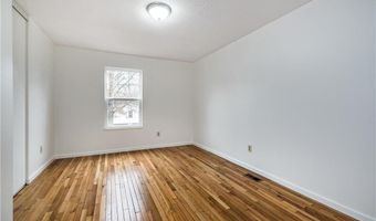 1369 Nykiel Ct, Ballwin, MO 63011