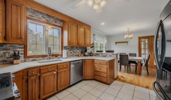 364 Cabin Rd, Colchester, CT 06415