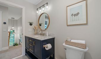 820 Barton Dr, Ann Arbor, MI 48105