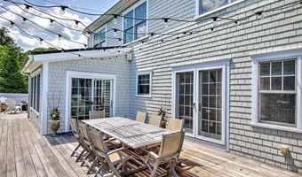 5 Curtis Rd, North Kingstown, RI 02874