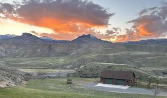 2433 Southfork Rd, Cody, WY 82414