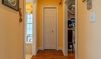 21030 Skyward Dr, Abingdon, VA 24211