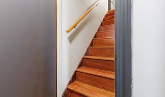 11 Hartlawn Rd, Boston, MA 02132