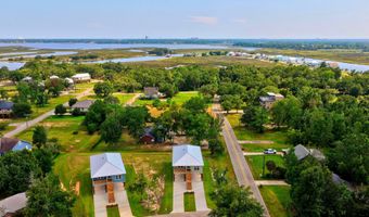 10113 Bald Eagle Dr, Biloxi, MS 39532