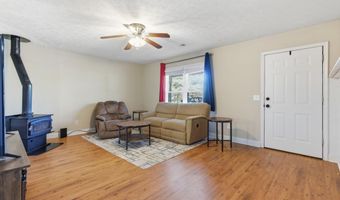 127 Springbrook Dr, Auburn, GA 30011