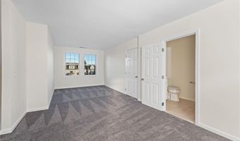 704 Fairway Dr 704, Middletown, RI 02842