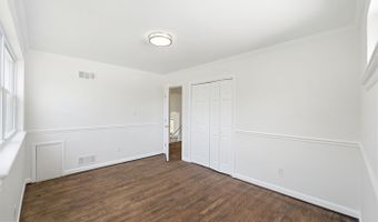 9831 SINGLETON Dr, Bethesda, MD 20817