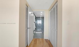 19501 W Country Club Dr 1202, Aventura, FL 33180