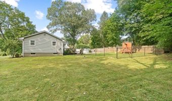 35 Skytop Rd, Andover, NJ 07860