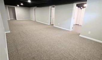215 Almont Ave, Almont, MI 48003