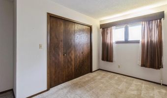 2907 Northwood Dr, Ames, IA 50010