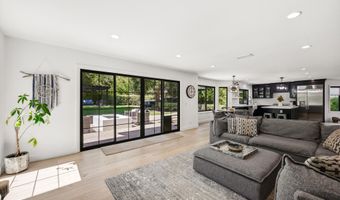 29455 Fountainwood St, Agoura Hills, CA 91301