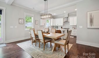 2637 Springway Dr, Charlotte, NC 28205