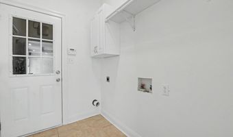 246 Pine Driveway, Bay St. Louis, MS 39520