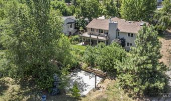 2236 E Roanoke Dr, Boise, ID 83712