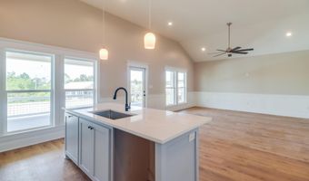 4054 Mallard St, Bay St. Louis, MS 39520