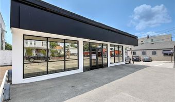 577 Warren Ave, East Providence, RI 02914