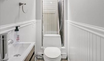 2714 WOODLEY Pl NW, Washington, DC 20008