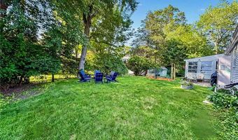 65 Bayberry Ln, East Greenwich, RI 02818