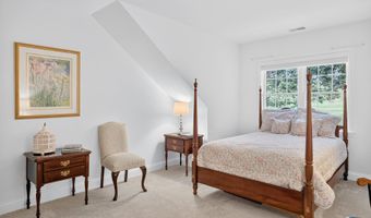 4 Hollyhock Knoll Ct 4, Bourne, MA 02532