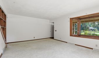 5400 LONG Ct, Appleton, WI 54914