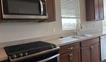 582 Ivyland St, Ann Arbor, MI 48108