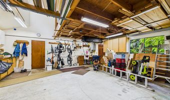 402 Tanglewood Rd, Arcata, CA 95521