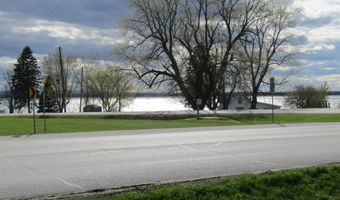 89 S Main St, Alburgh, VT 05440