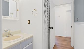 25 A Pine Ln Apt 6, Albany, NY 12203