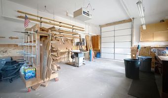 66 Sunset Ave, Buffalo, WY 82834