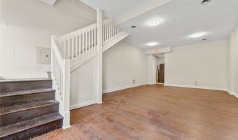 2206 E Carson St, Airville, PA 15203