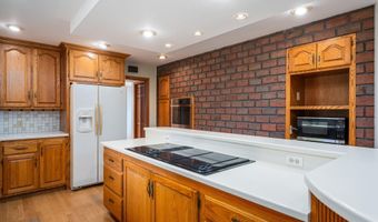 970 Cramton Ave NE, Ada, MI 49301