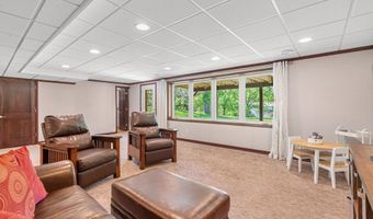 706 23rd St SW, Austin, MN 55912