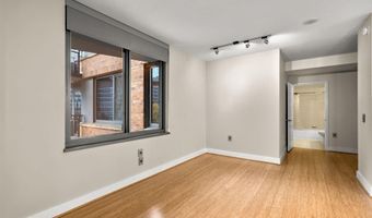 2001 15TH St N 813, Arlington, VA 22201