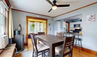 184 Whitney St, Auburn, ME 04210