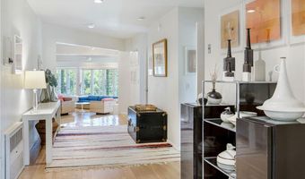 76 Battery Ln, Jamestown, RI 02835