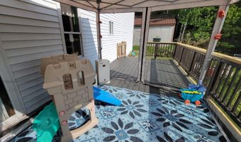 20 Moosehorn Rd, Abbot, ME 04406