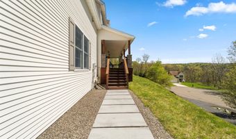 17 Dau Ct, Binghamton, NY 13904